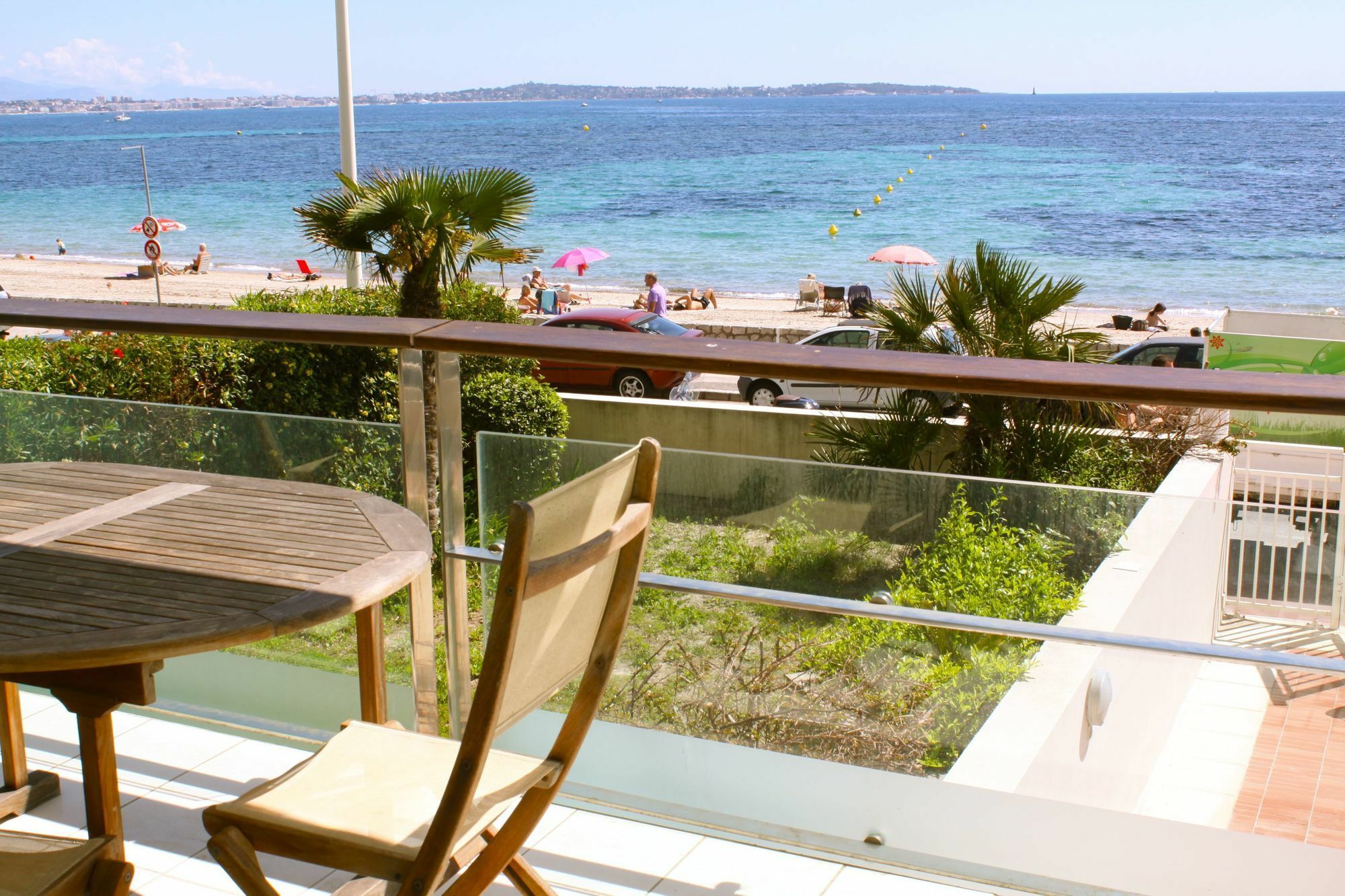 Cannes Bai Exterior photo